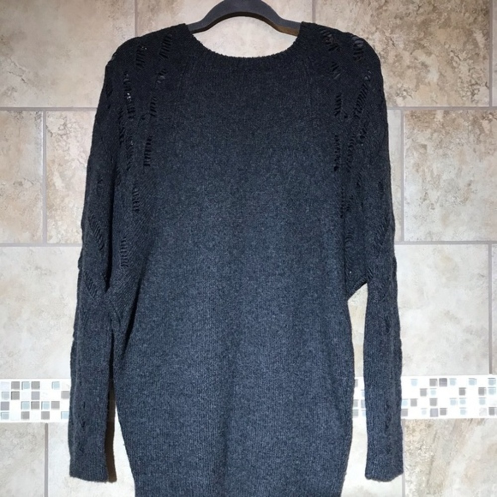 Vince Grey Crew Neck Sweater M Merino Wool - Picture 2 of 4